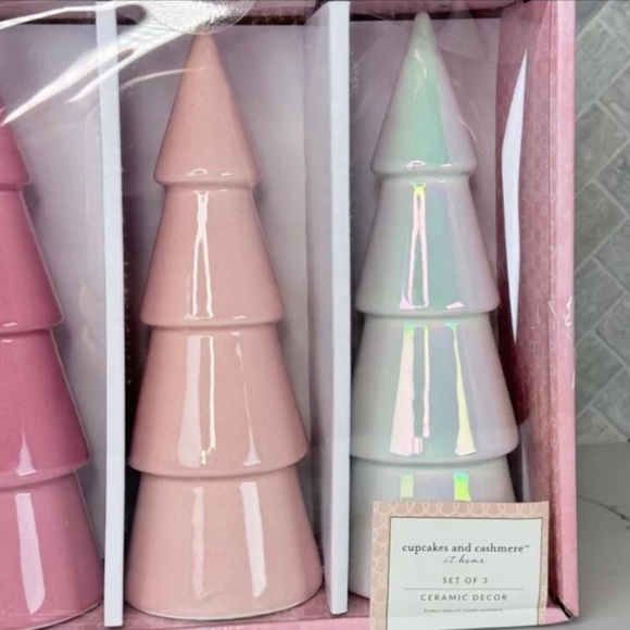 NEW Cupcakes and Cashmere Pearlescent Christmas Trees Ceramic Decorative Set (3) - Picture 3 of 4
